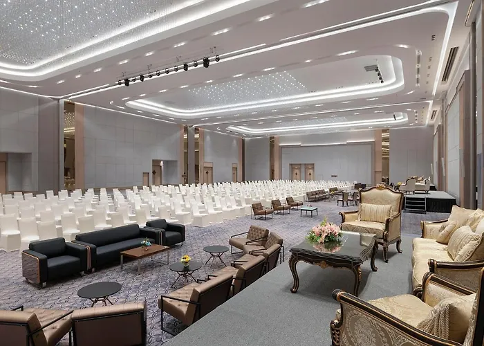 Отель Asawin Grand Convention Бангкок