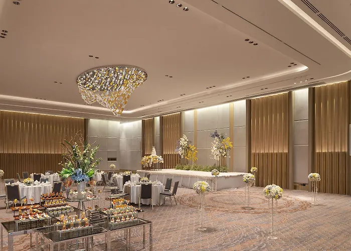 Отель Asawin Grand Convention 5*